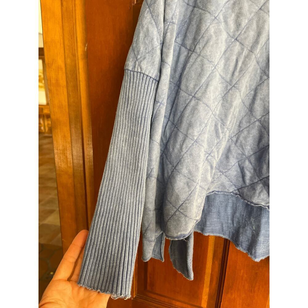 Free People ONE Shiloh Quilted Sweatshirt Pullover Zip Swing Hi Lo Small Blue - Picture 3 of 6